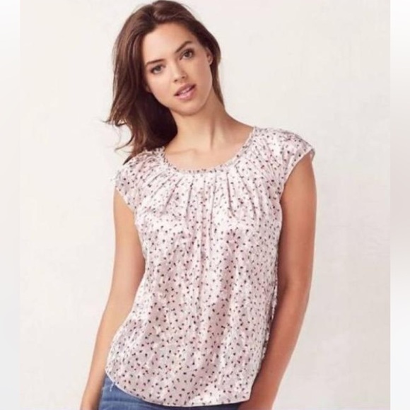 LC Lauren Conrad Tops - LC Lauren Conrad Pink Rose Print Crushed Velvet Top Size Large